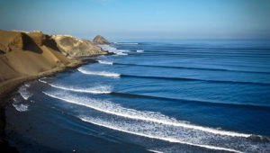 Especiales Surf en Chicama peruatravel la ola izquierda más larga del mundo PERU